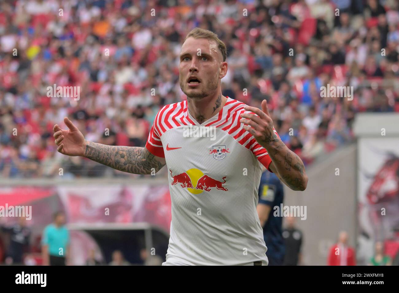 Lipsia, Germania. 30 marzo 2024. David Raum (RasenBallsport Leipzig, #22), RB Leipzig vs Mainz 05, 1a Bundesliga, calcio, DFB, Bundesliga, stagione 2023/2024, red bull arena di lipsia, 30.03. 2024, credito: HMB Media/Uwe Koch/Alamy Live News , Foto Stock