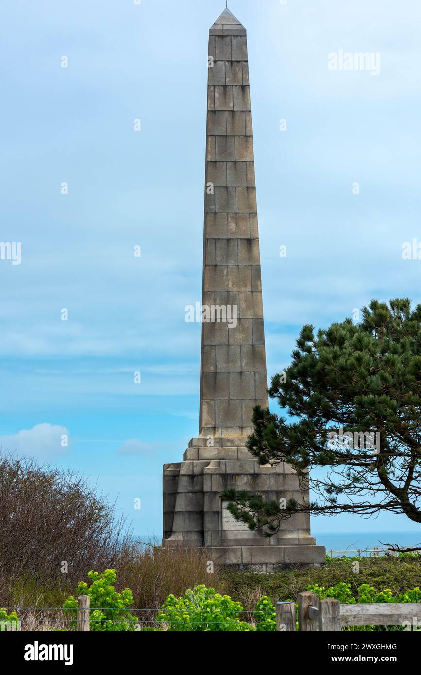 Il dover Patrol Monument a St Margarets Bay nel Kent, Inghilterra. Il monumento commemora la dover Patrol della Royal Navy durante la prima guerra mondiale Foto Stock