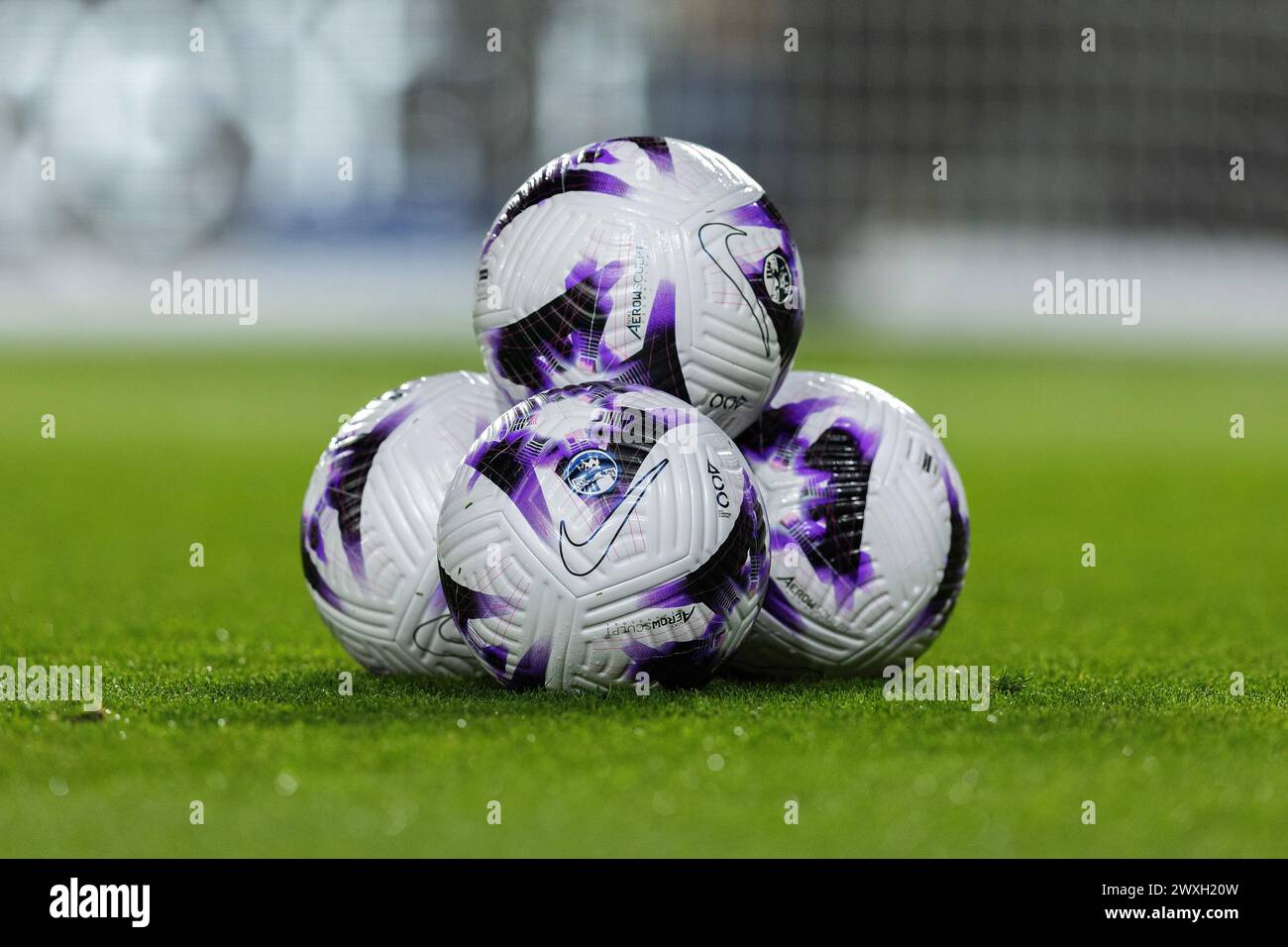 Londra, Regno Unito. 30 marzo 2024. Una vista delle palle ufficiali durante la partita di Premier League al Gtech Community Stadium di Londra. Il credito per immagini dovrebbe essere: Paul Terry/Sportimage Credit: Sportimage Ltd/Alamy Live News Foto Stock