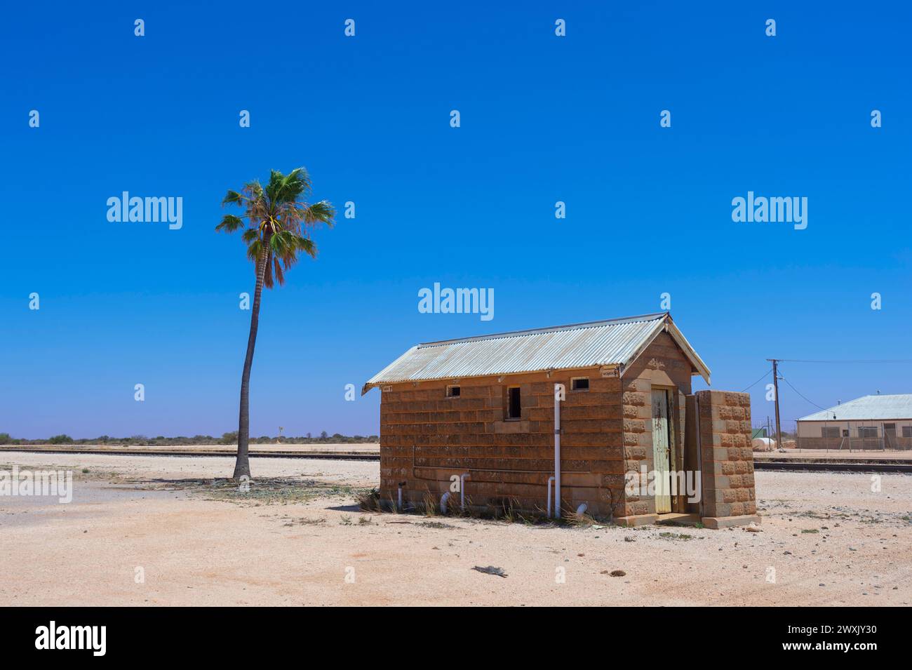 Stazione ferroviaria di Rawlinna, una piccola e remota città dell'Outback lungo la Indian Pacific Railway Line sulla Nullarbor Plain, Australia Occidentale, WA, Australia Foto Stock