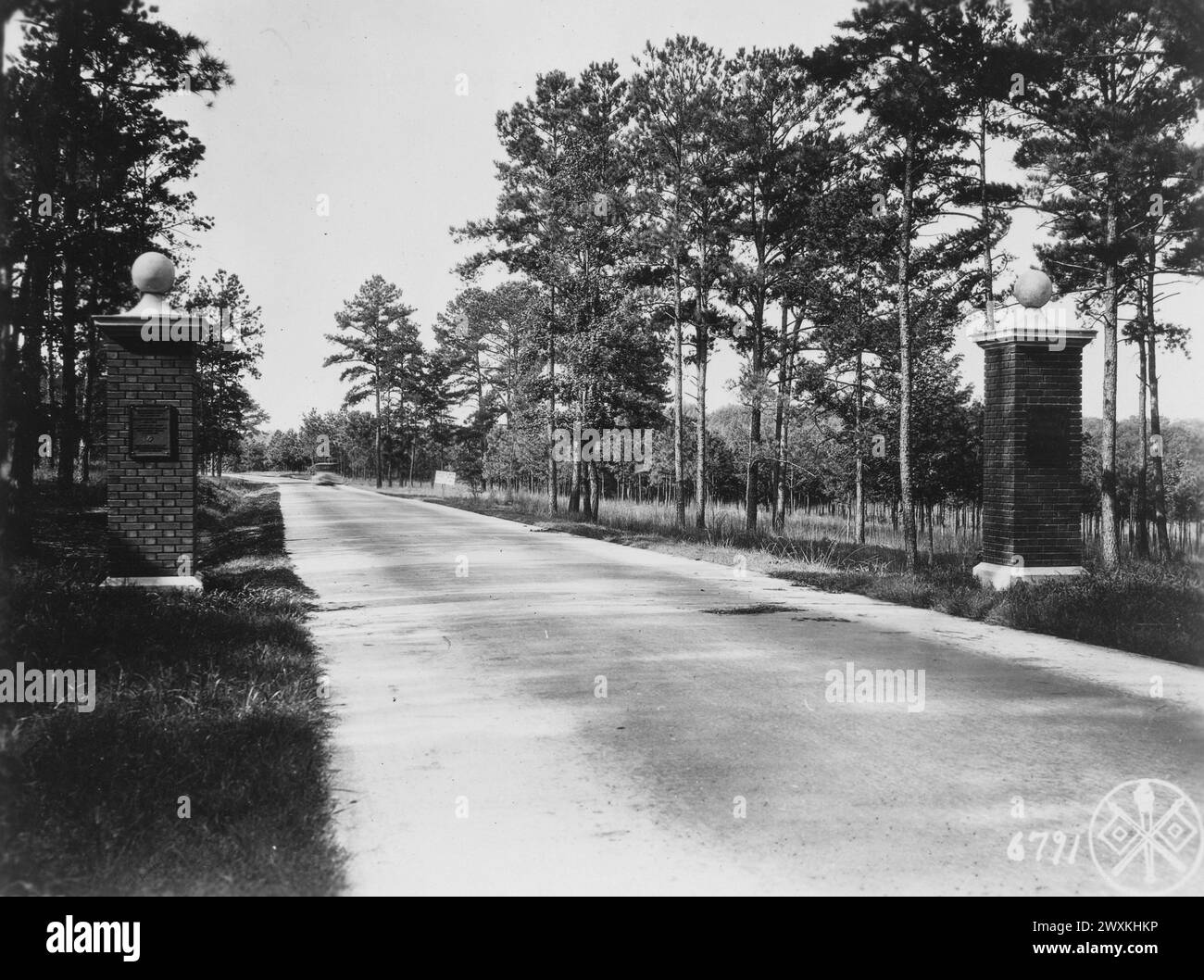 Ingresso alla riserva militare di Fort Benning, Georgia. 23 agosto 1927 Foto Stock