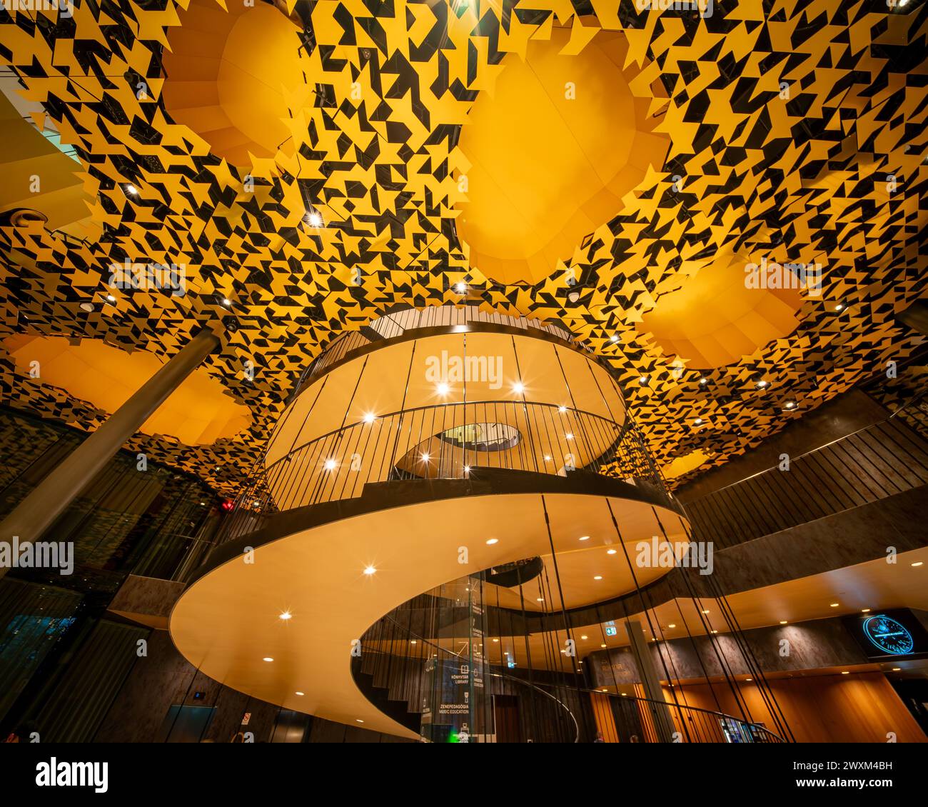 Budapest, Ungheria - 02.10. 24) Casa della musica, (Magyar Zene Haza), sala di musica contemporanea. Edificio fantastico nel parco cittadino (varosliget). Foto Stock