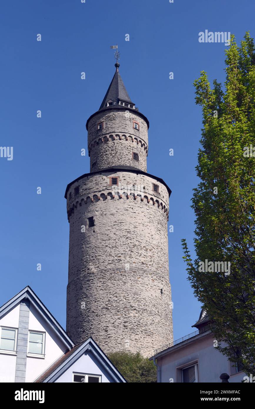 Hexenturm bergfried in der Altstadt von Idstein ist viel besuchter Besichtigungsort. La torre delle streghe bergfried, nella città vecchia di Idstein, è molto popolare Foto Stock