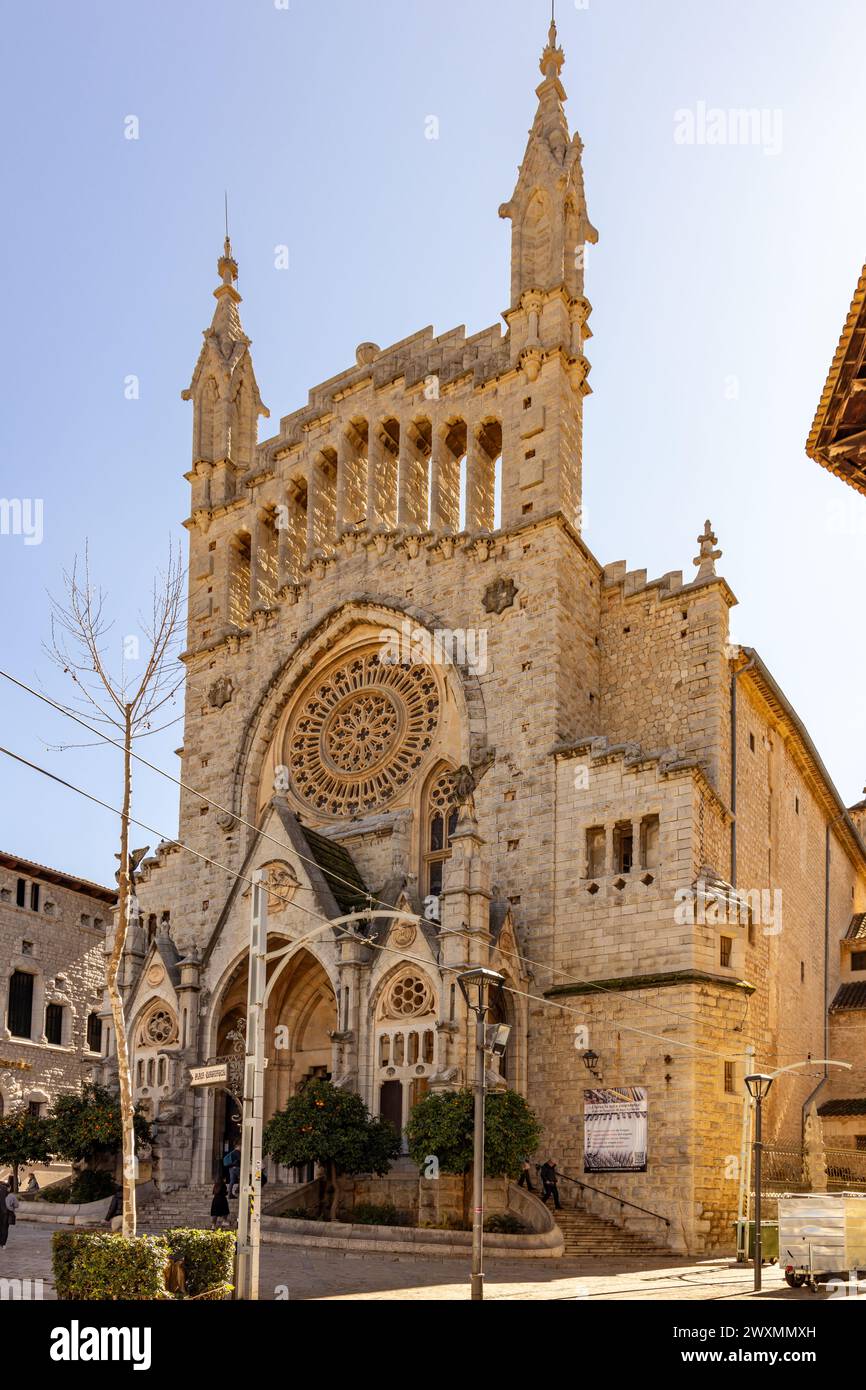 Chiesa di Sant Bartomeu de Soller in stile gotico, Maiorca, Spagna. Foto Stock