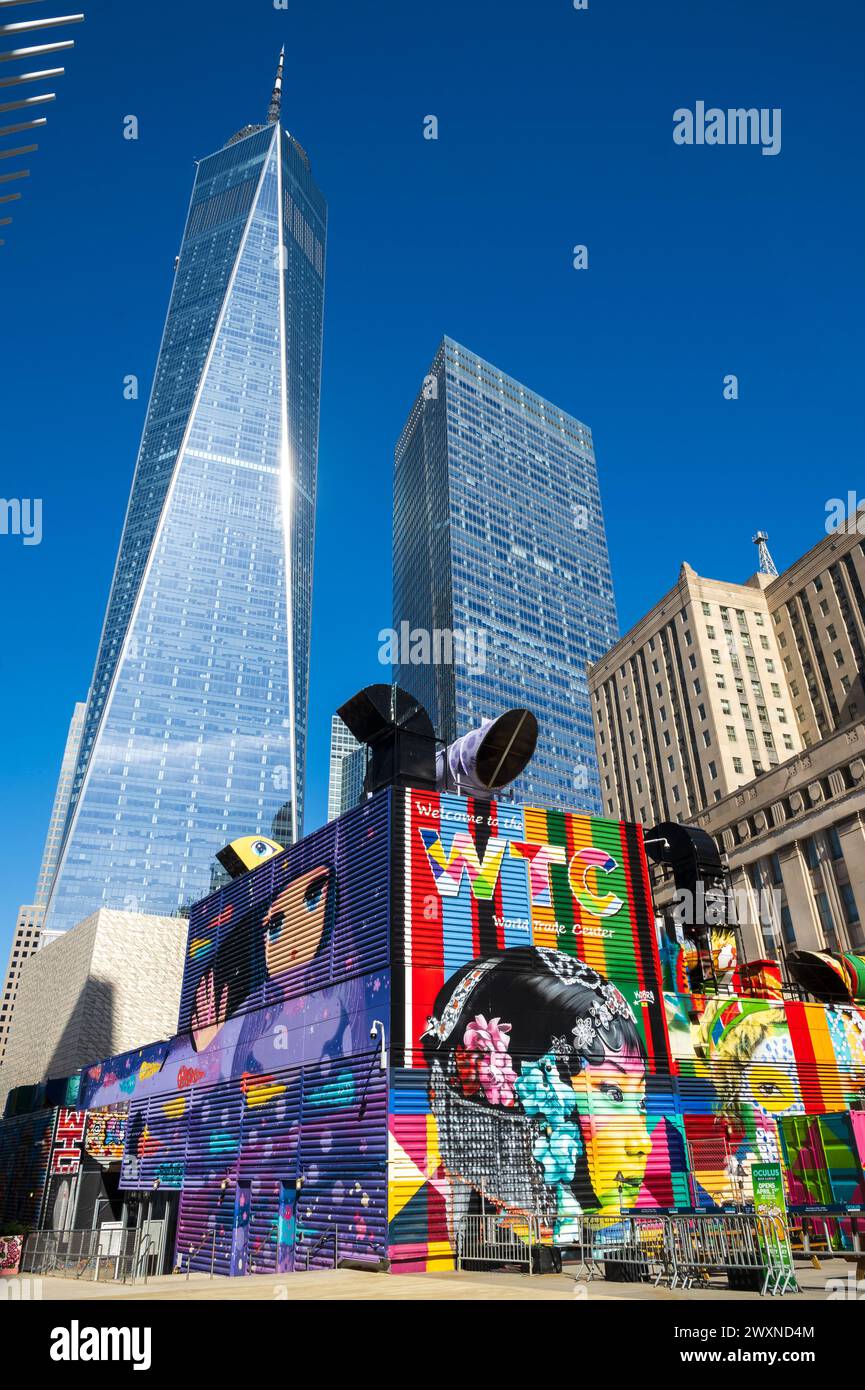 Area del World Trade Center all'interno del complesso del World Trade Center nel quartiere finanziario di Manhattan, New York City Foto Stock