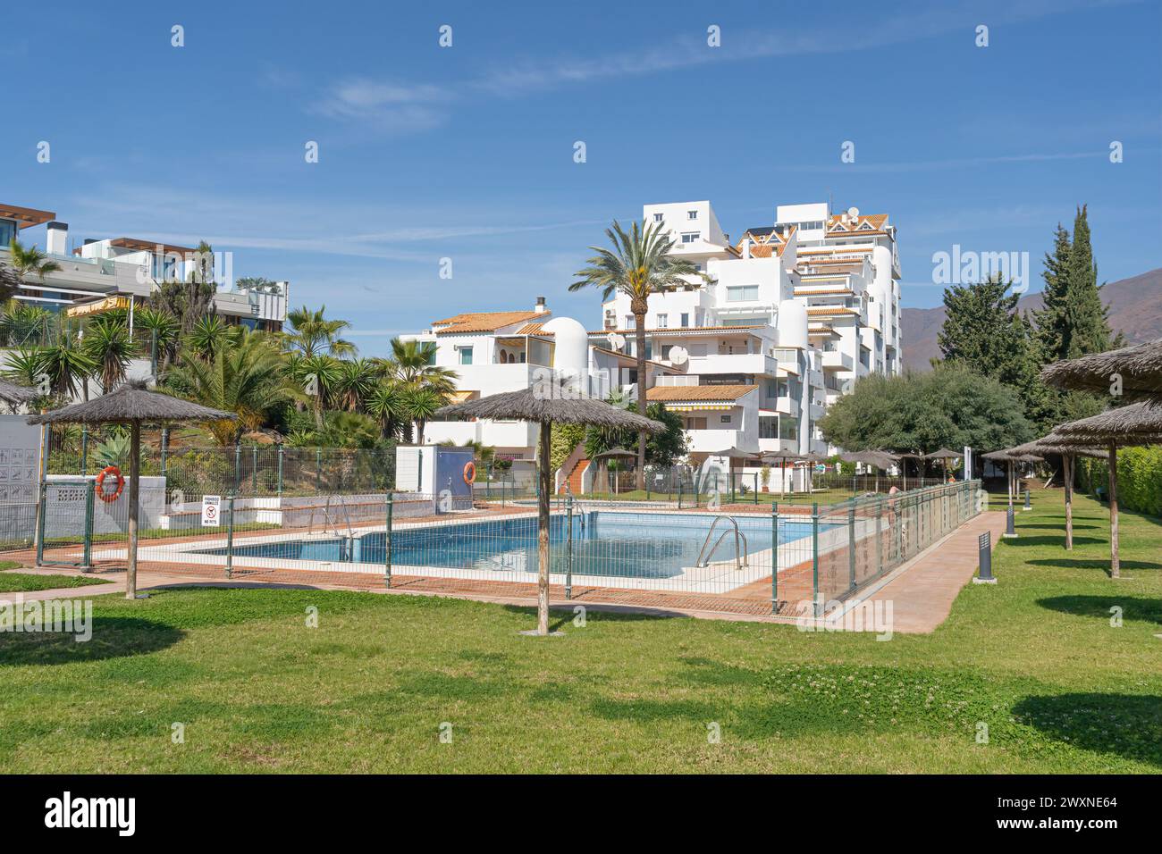 Estepona beach immagini e fotografie stock ad alta risoluzione - Alamy