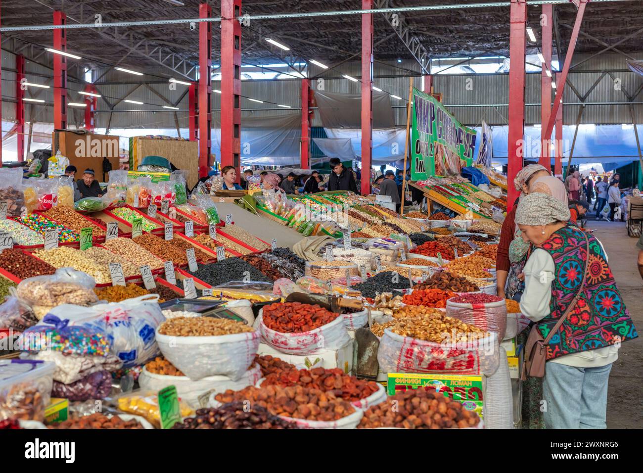 Mercato delle verdure, Bishkek, Kirghizistan Foto Stock