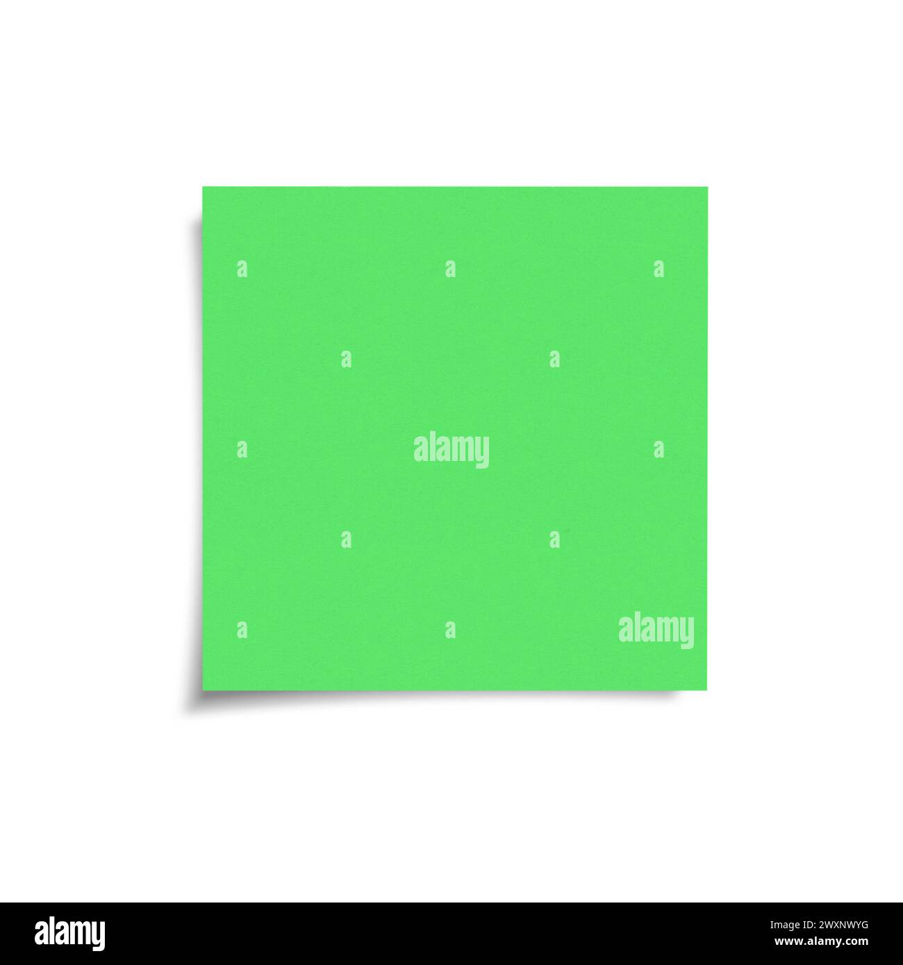 Nota adesiva verde con ombra isolata su sfondo bianco, carta adesiva per la visione anteriore con spazio per le copie Foto Stock
