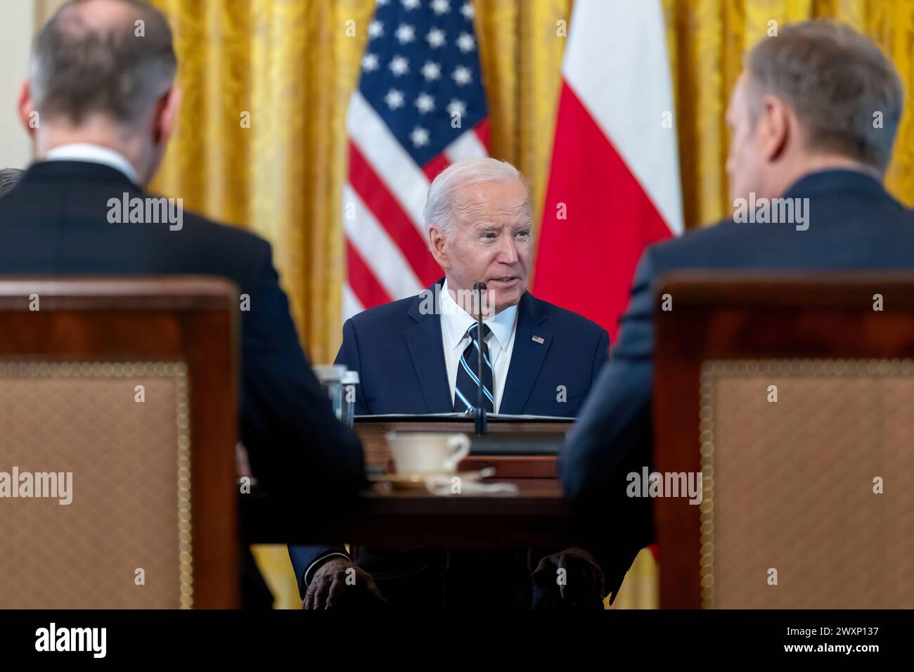 Presidente. Joe Biden partecipa a un incontro bilaterale con il presidente Andrzej Duda e il primo ministro polacco Donald Tusk, martedì 12 marzo 2024, nella sala Est della Casa Bianca. (Foto ufficiale della Casa Bianca di Oliver Contreras) Foto Stock