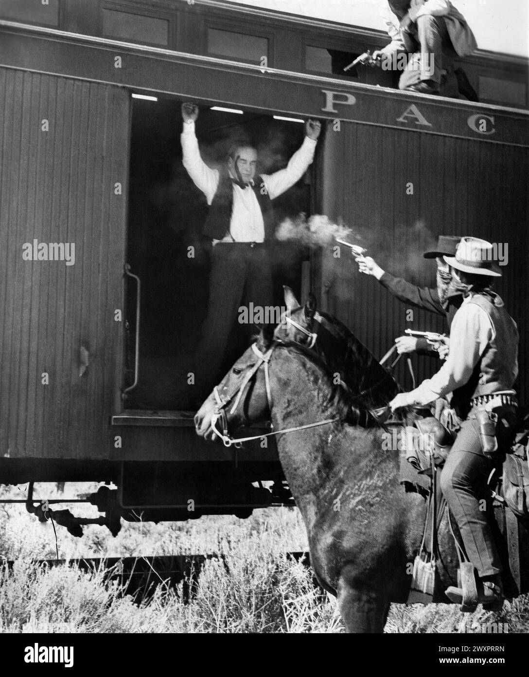 Scena della rapina in treno, sul set del film, 'Butch Cassidy and the Sundance Kid', 20th Century-Fox, 1969 Foto Stock