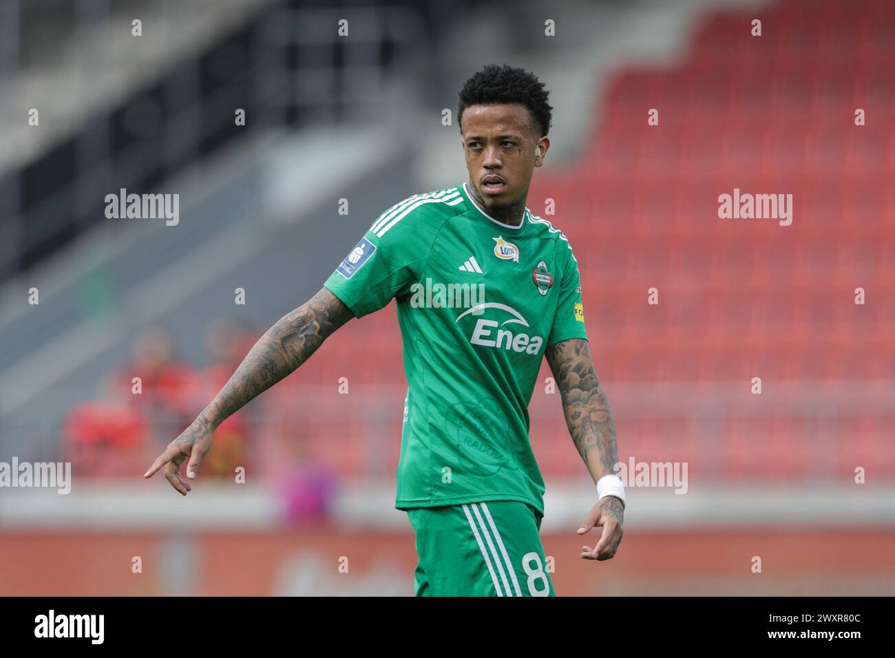 Cracovia, Polonia. 1 aprile 2024. Luiz Gustavo Luizao di Radomiak Radom visto durante la partita di calcio polacca PKO Ekstraklasa League 2023/2024 tra Puszcza Niepolomice e Radomiak Radom allo stadio di Cracovia. Punteggio finale; Puszcza Niepolomice 1:1 Radomiak Radom. (Foto di Grzegorz Wajda/SOPA Images/Sipa USA) credito: SIPA USA/Alamy Live News Foto Stock