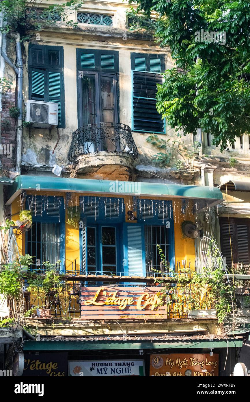 Tipiche facciate del quartiere francese, Hanoi, Vietnam Foto Stock