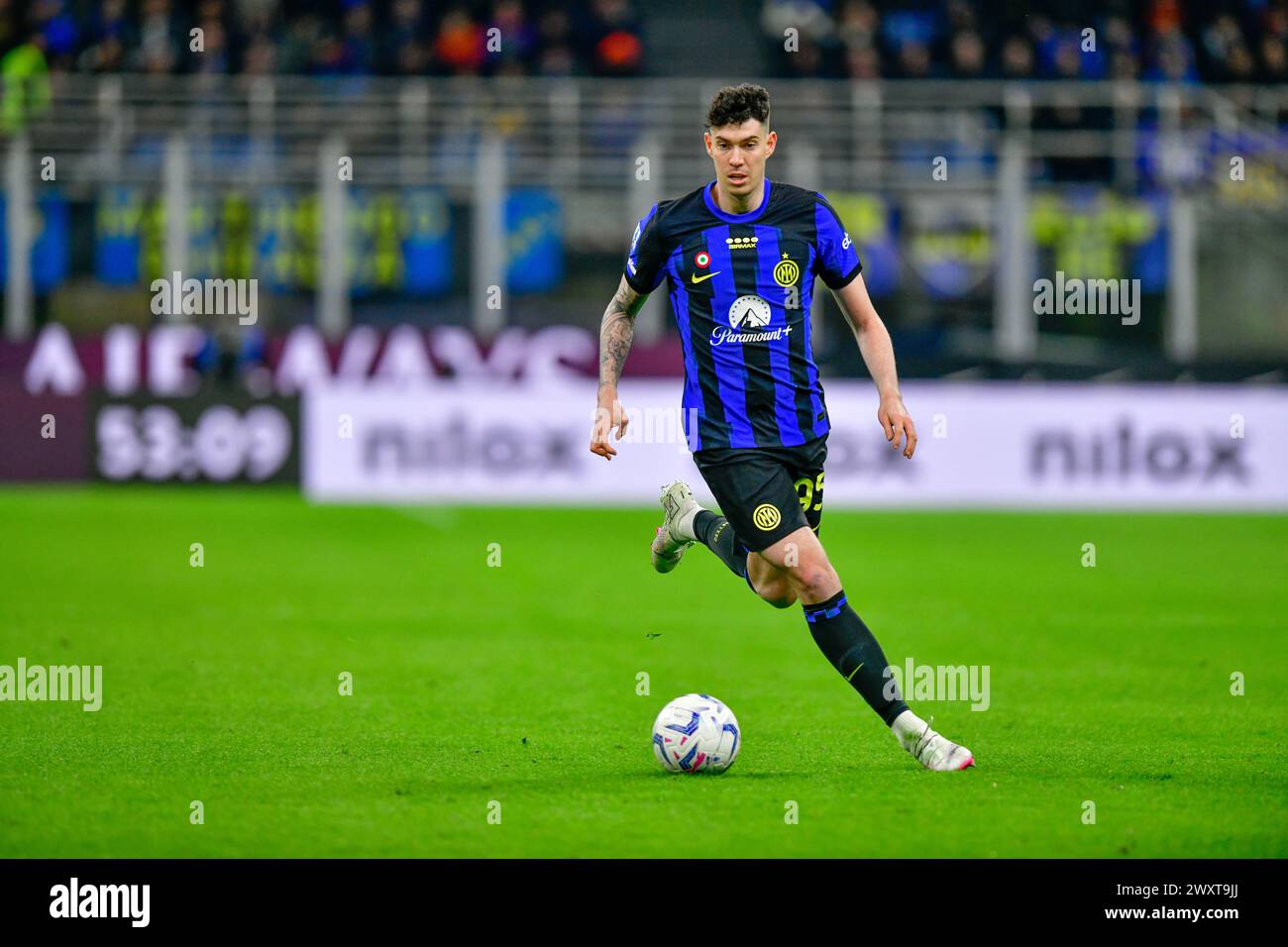 Milano, Italia. 1 aprile 2024. Alessandro bastoni (95) dell'Inter visto nella partita di serie A tra Inter e Empoli a Giuseppe Meazza a Milano. (Photo Credit: Gonzales Photo/Alamy Live News Foto Stock