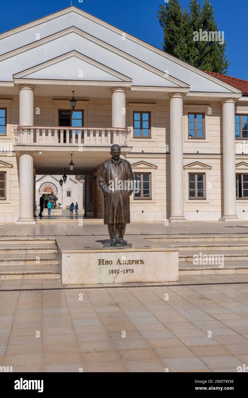 Monumento a Ivo Andric, Andricgrad, Visegrad, Bosnia Foto Stock