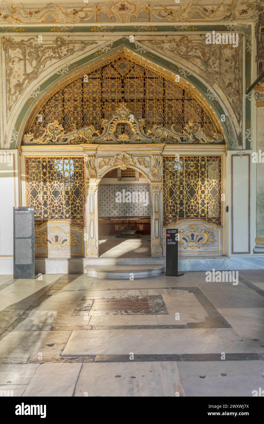 Sala del consiglio Imperiale, Palazzo Topkapi, Istanbul, Turchia Foto Stock