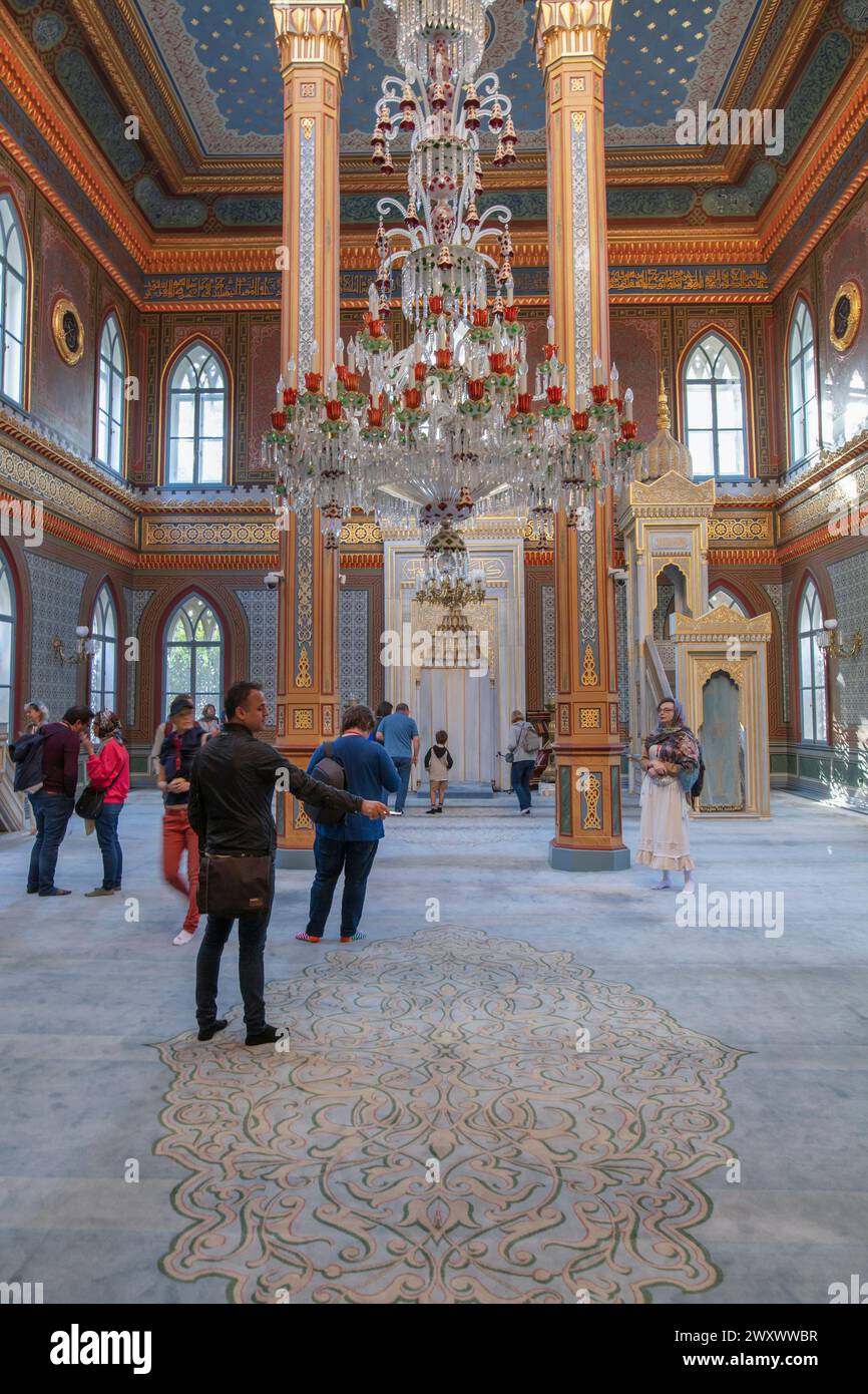 Yildiz Hamidiye Mosque Interior, 1886, Besiktas, Istanbul, Turchia Foto Stock