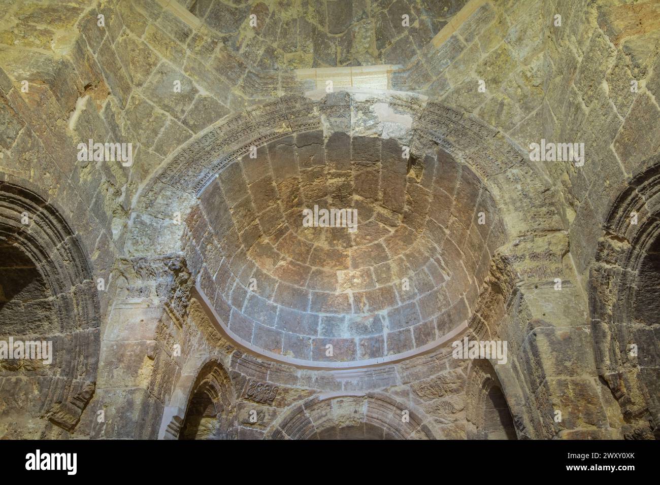 Interno del Monastero di Mor Hananyo, Deyruzzaferan Manastiri, Monastero di Sant'Anania, Tur Abdin, Provincia di Mardin, Turchia Foto Stock