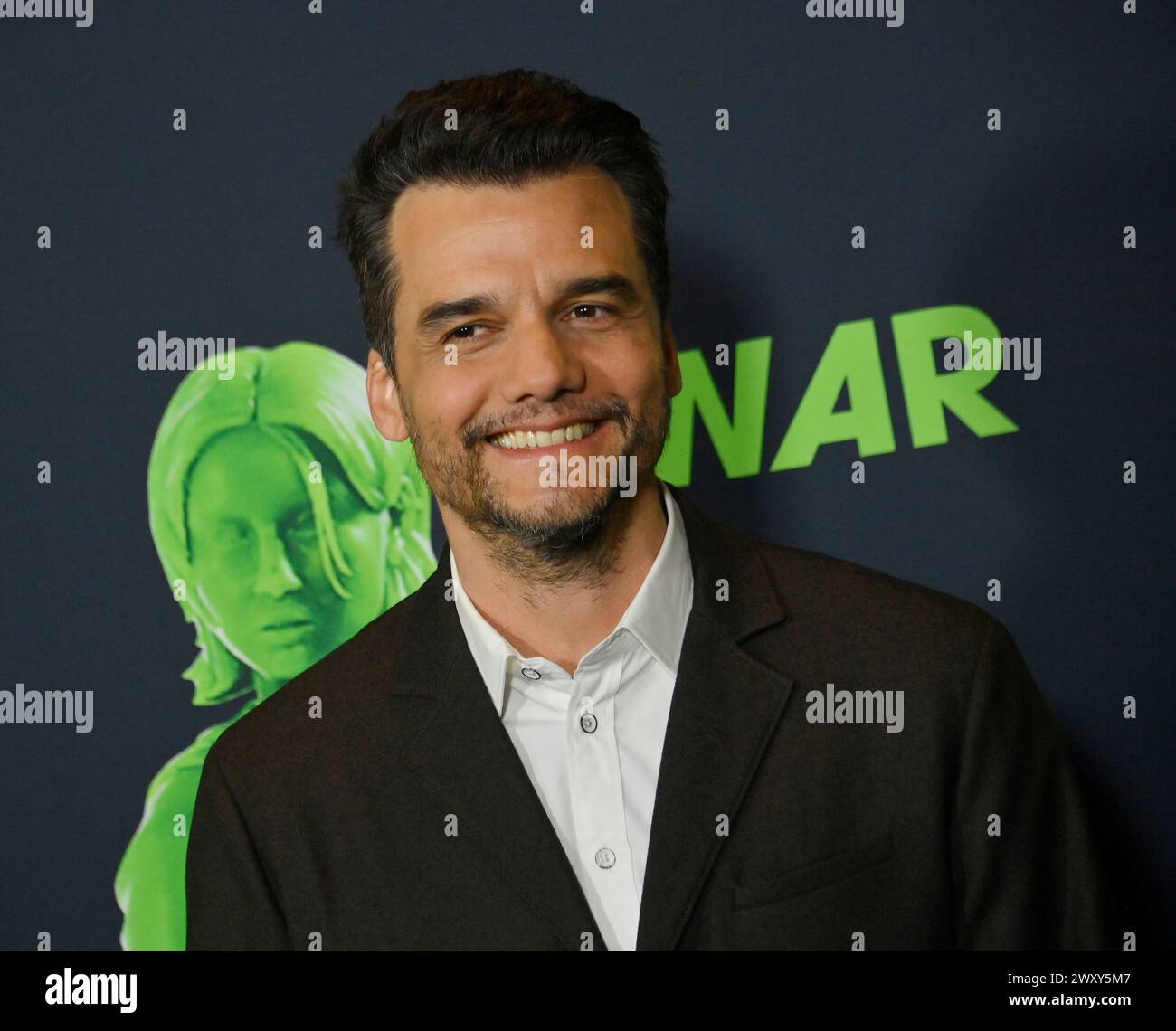 Los Angeles, Stati Uniti. 2 aprile 2024. Il membro del cast Wagner Moura partecipa alla prima del film "Civil War" all'Academy Museum of Motion Pictures di Los Angeles martedì 2 aprile 2024. Storyline: Un viaggio attraverso una futura America distopica, seguendo un team di giornalisti militari che corrono contro il tempo per raggiungere DC prima che le fazioni ribelli scendano sulla Casa Bianca. Foto di Jim Ruymen/UPI credito: UPI/Alamy Live News Foto Stock