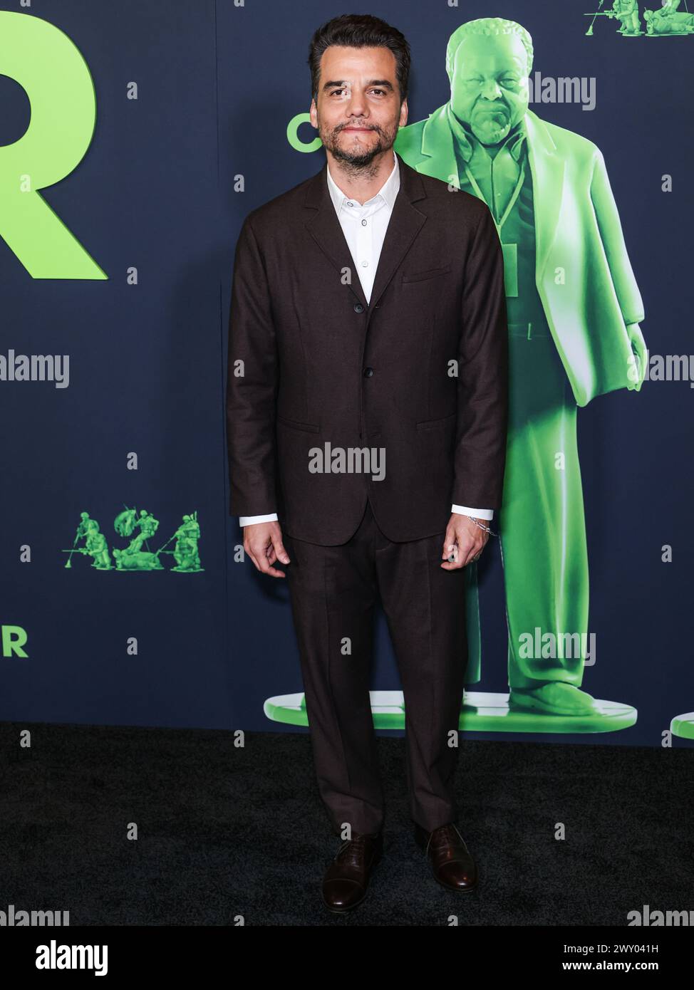 Los Angeles, Stati Uniti. 2 aprile 2024. LOS ANGELES, CALIFORNIA, Stati Uniti d'America - 2 APRILE: Wagner Moura arriva alla proiezione speciale di Los Angeles della "Guerra civile" di A24 tenutasi all'Academy Museum of Motion Pictures il 2 aprile 2024 a Los Angeles, California, Stati Uniti. (Foto di Xavier Collin/Image Press Agency) credito: Image Press Agency/Alamy Live News Foto Stock