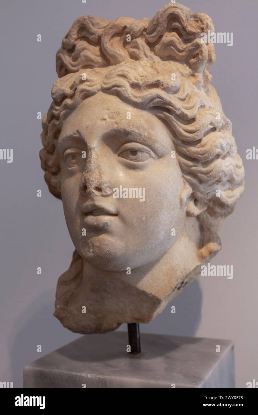 Capo della dea, II secolo, Afrodisia, Geyre, provincia di Aydin, Turchia Foto Stock