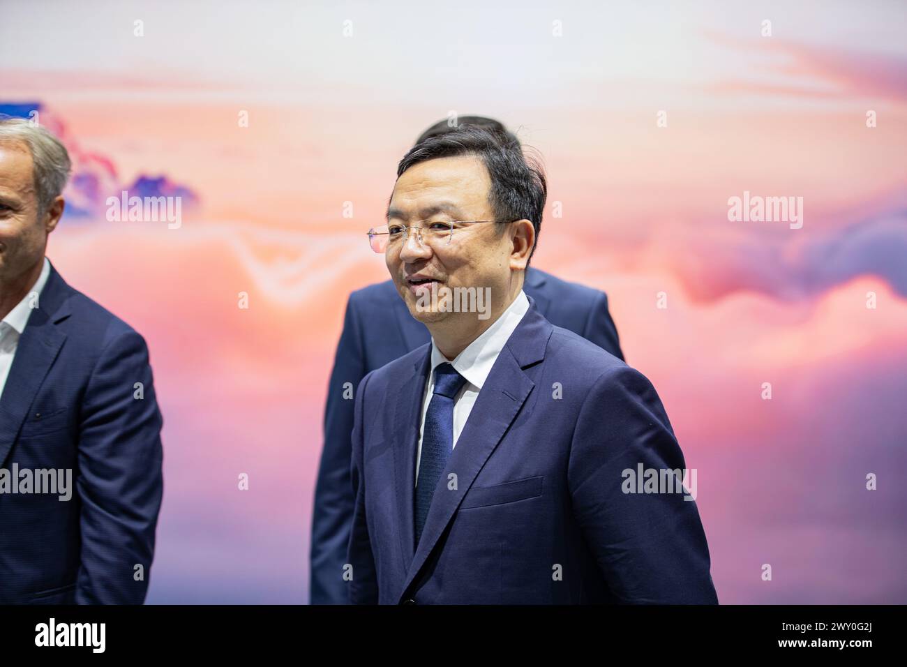 Wang Chuanfu, fondatore e presidente di BYD, alla conferenza stampa di BYD Auto Company Limited alla fiera automobilistica IAA Mobility il 4 settembre 2023 a Monaco di Baviera, in Germania. (Foto di Alexander Pohl/Sipa USA) Foto Stock