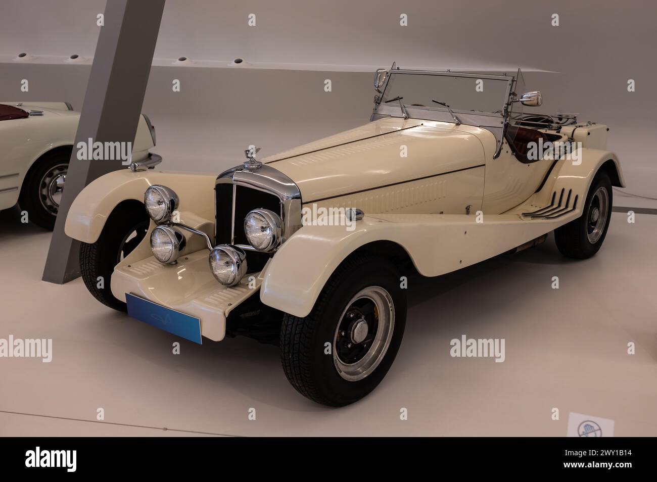 Bentley Mark vi Donington dal 1951. Mobility City Technology Museum nel Ponte di Zaha Hadid (Padiglione del ponte), Saragozza, Spagna Foto Stock