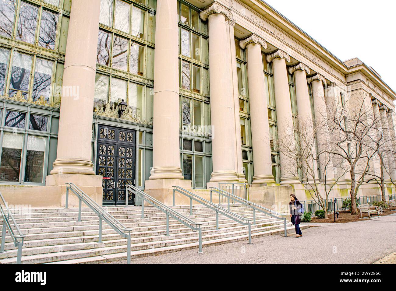 Law School Library, vista esterna, Harvard University, Cambridge, Massachusetts, STATI UNITI Foto Stock