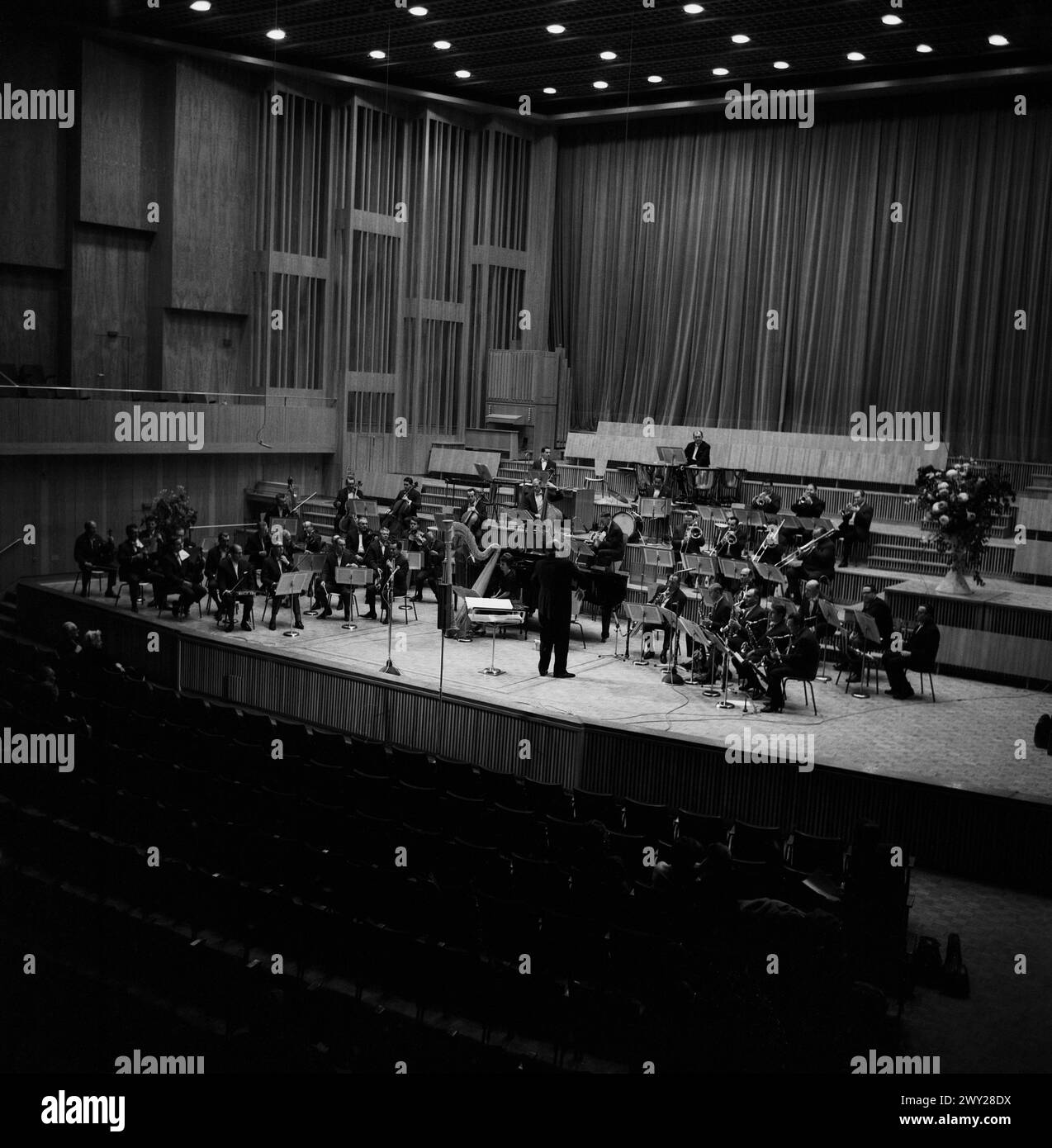 SFB-Tanzorchester, dirigiert von William Greihs, Berlino 1964. Foto Stock