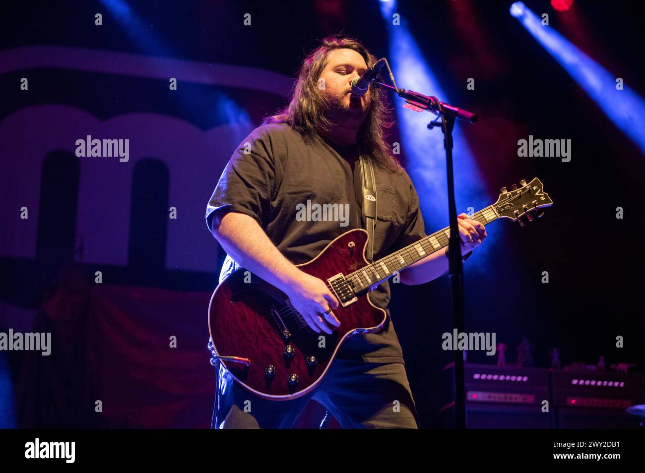 Wolfgang Van Halen dei Mammoth WVH live in concerto al Birmingham Resorts World Arena, 30 marzo 2024, nel loro tour nel Regno Unito a supporto di Slash con Myles Kennedy e i cospiratori. Foto Stock