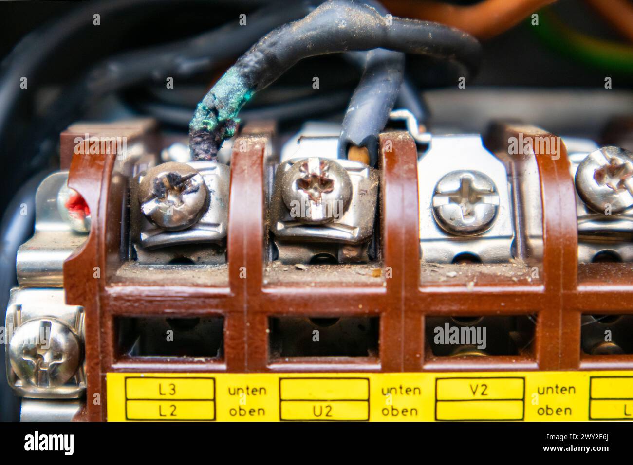 alte elektrische Stromverteilung außen Foto Stock