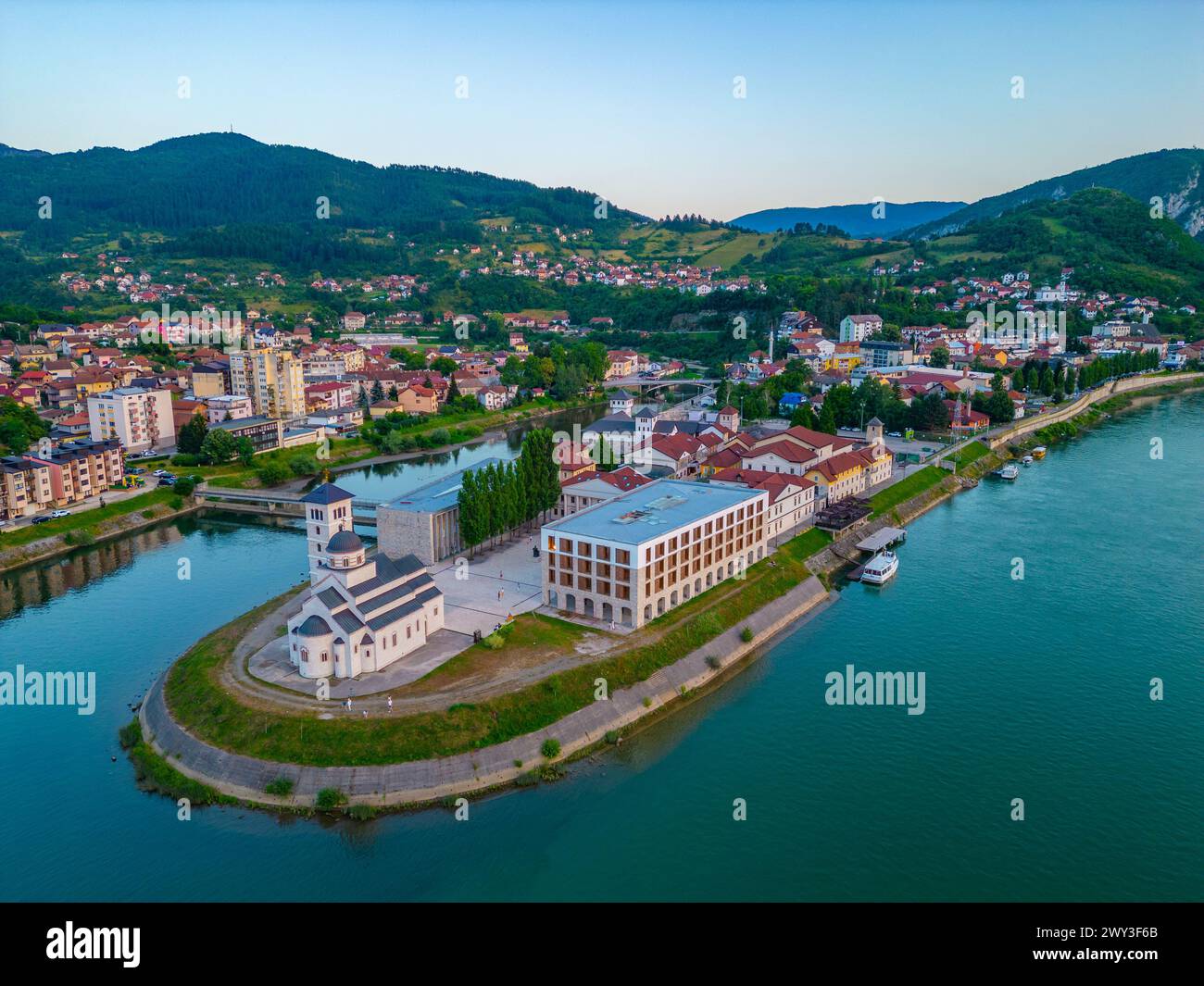 Vista all'alba di Andricgrad in Bosnia ed Erzegovina Foto Stock