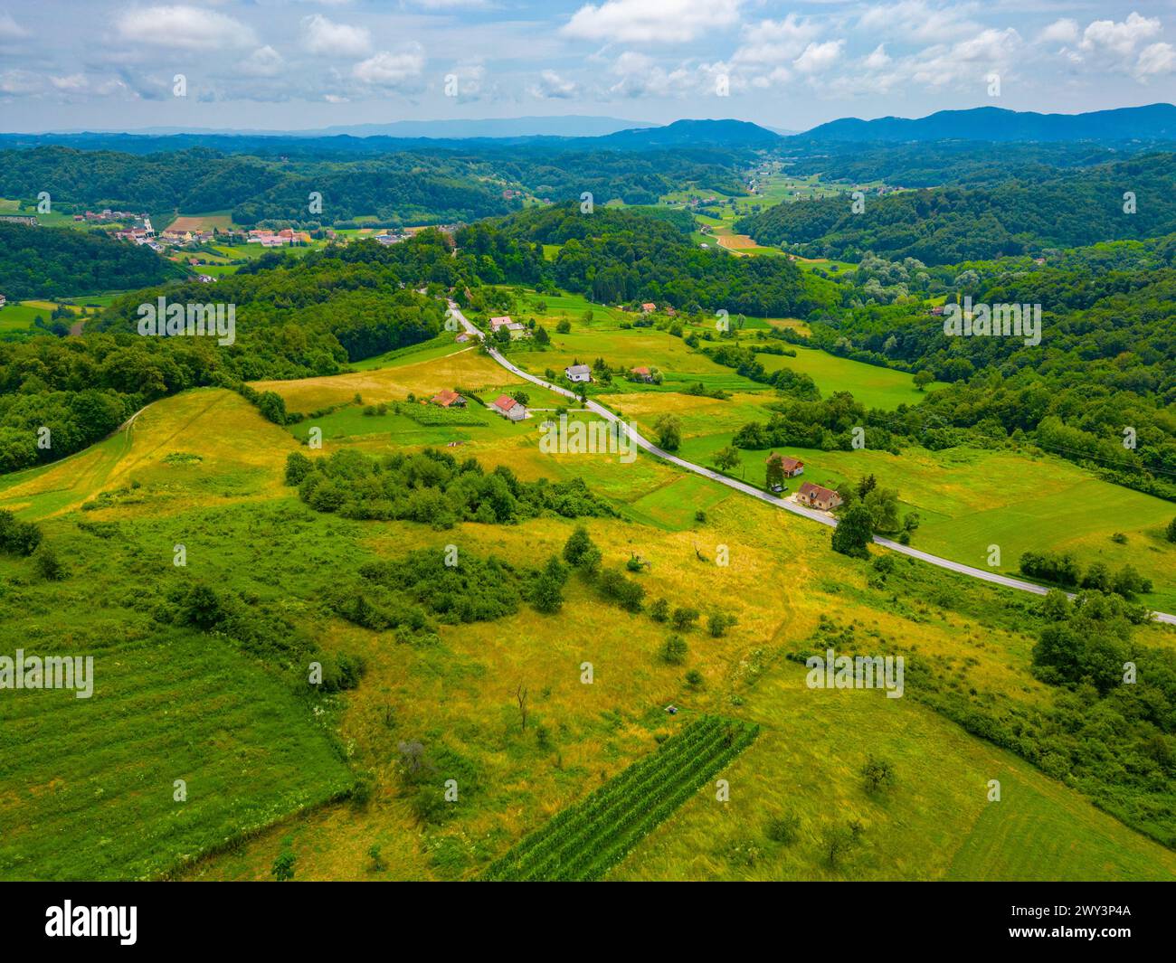 Vista aerea della campagna rurale in Croazia Foto Stock