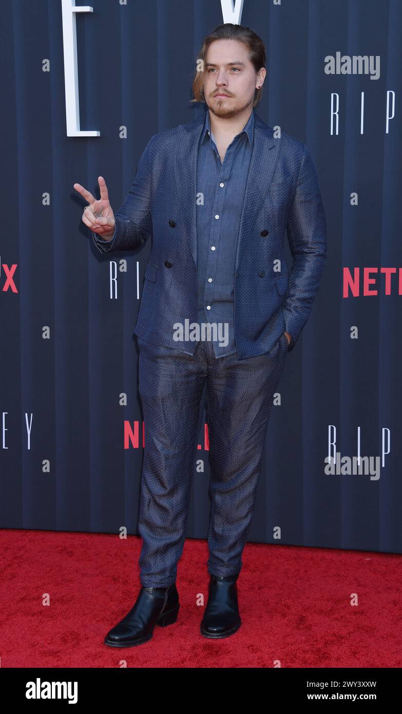 Hollywood, Stati Uniti. 3 aprile 2024. Dylan Sprouse arriva all'evento "Ripley" Premiere di Netflix tenutosi all'Egyptian Theatre di Hollywood, CALIFORNIA, il 3 aprile 2024. © Janet Gough/AFF-USA.COM credito: AFF/Alamy Live News Foto Stock