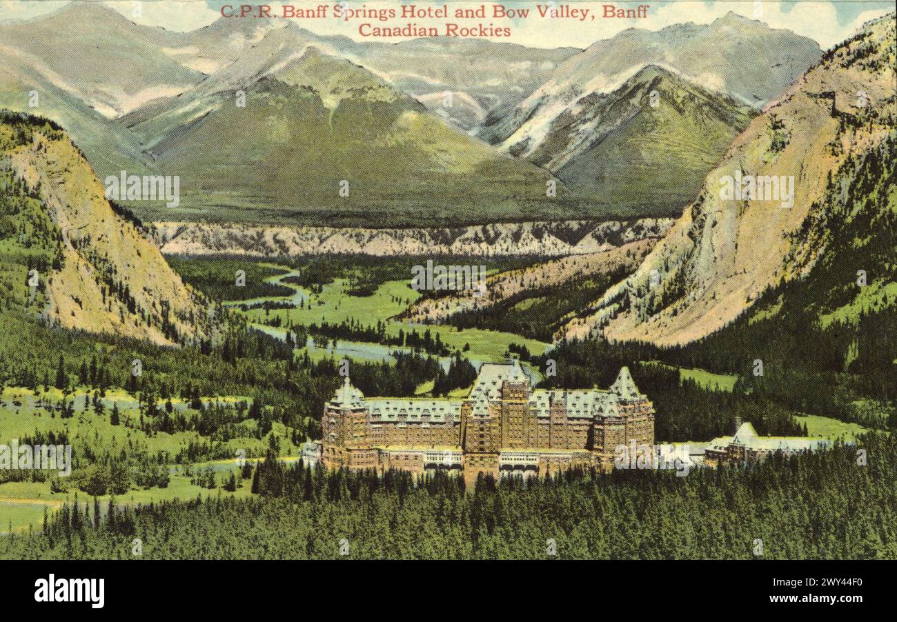 Cartolina d'epoca del CPR Banff Springs Hotel and Bow Valley, Banff, Alberta, da un carnet di cartoline ricordo delle Montagne Rocciose canadesi negli anni '1920, Canada Foto Stock