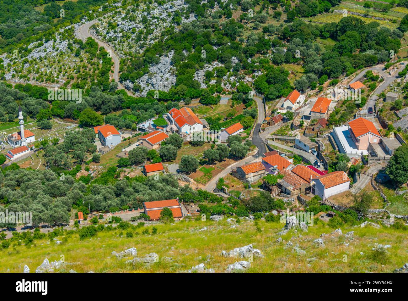 Vista aerea del villaggio di Murici in Montenegro Foto Stock