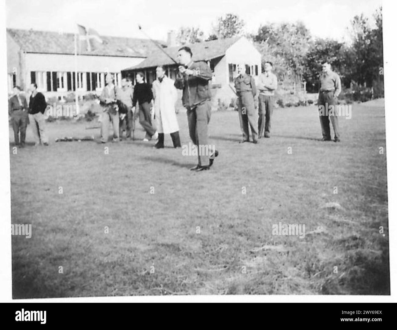 Il caporale Champman della Royal Air Force partecipa al torneo di golf anglo-danese presso il Tunbridge Wells Golf Club, parte delle attività ricreative dell'esercito britannico del Reno. Foto Stock