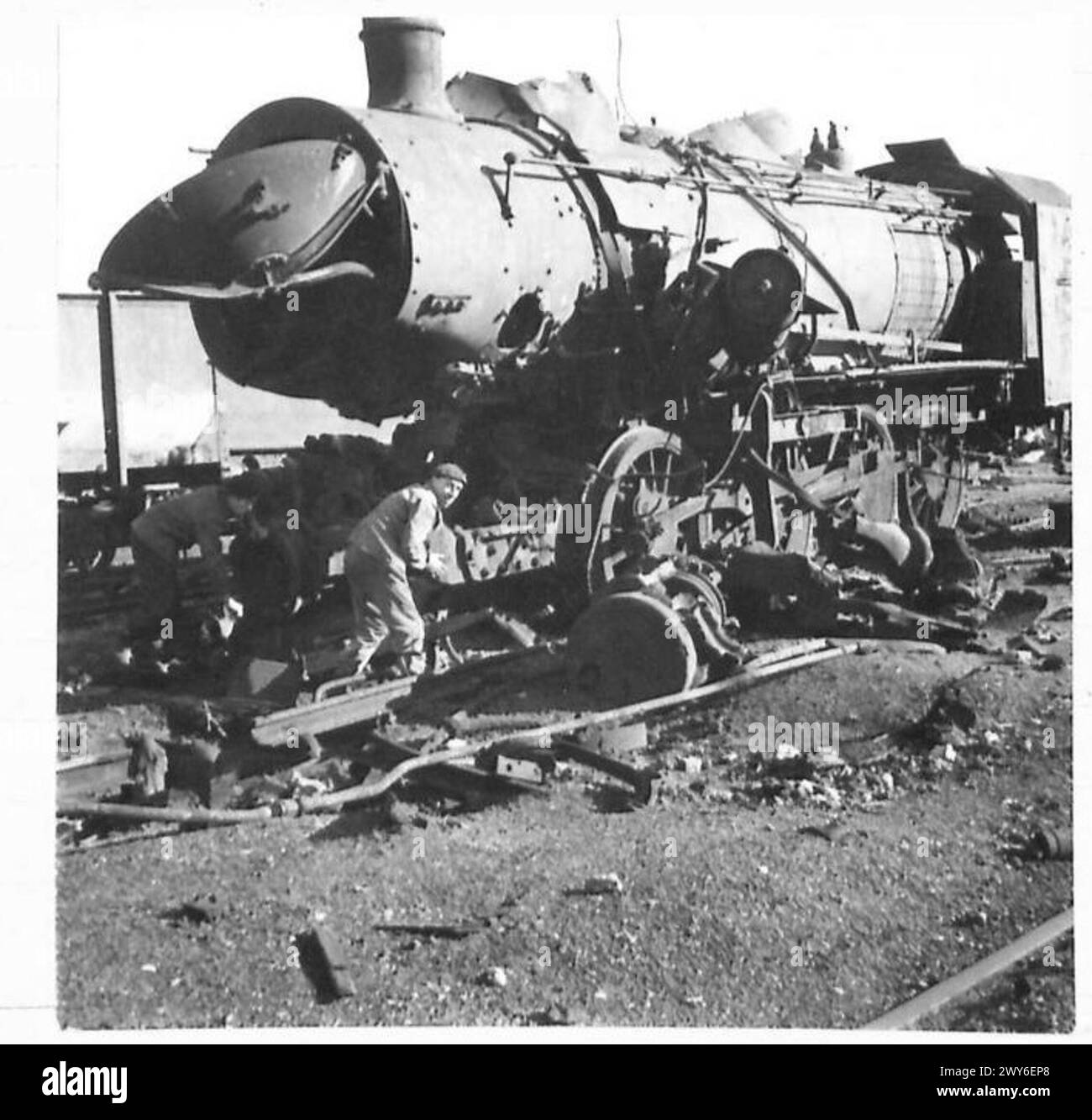 I cantieri Boulogne Railway Goods Marshalling sono stati pesantemente bombardati con 5.000 tonnellate di bombe in 20 minuti il 24 maggio 1944, parte delle operazioni dell'esercito britannico sotto il 21st Army Group. Foto Stock