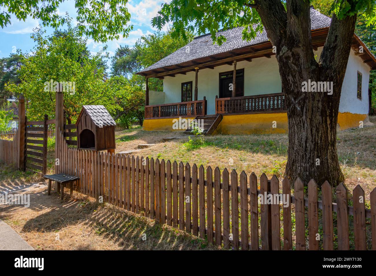 Museo del Villaggio Nazionale Dimitrie gusti nella capitale rumena Bucarest Foto Stock