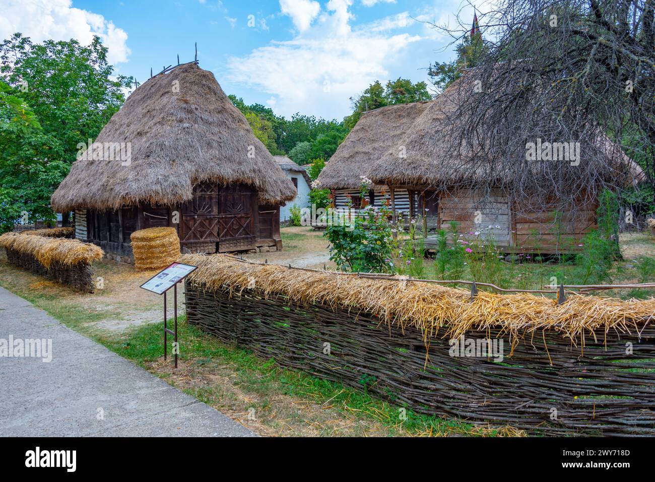 Museo del Villaggio Nazionale Dimitrie gusti nella capitale rumena Bucarest Foto Stock