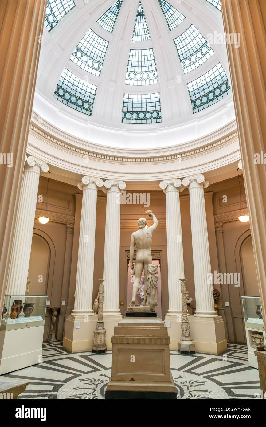 Interno della Lady Lever Art Gallery, Port Sunlight, Wirral, Merseyside, Inghilterra, REGNO UNITO Foto Stock