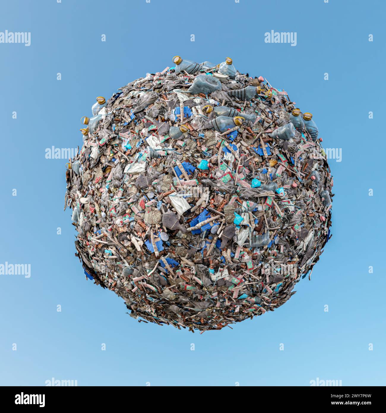 Rendering 3D di un piccolo pianeta completamente coperto da rifiuti e detriti sul cielo blu Foto Stock