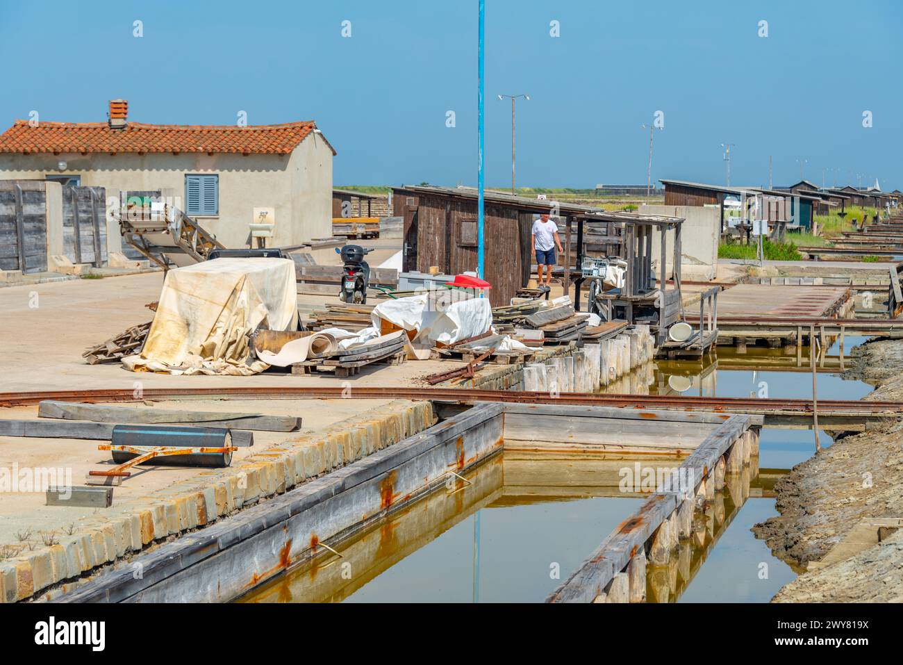 Impianti industriali del Parco naturale Secovje Saltpans in Slovenia Foto Stock