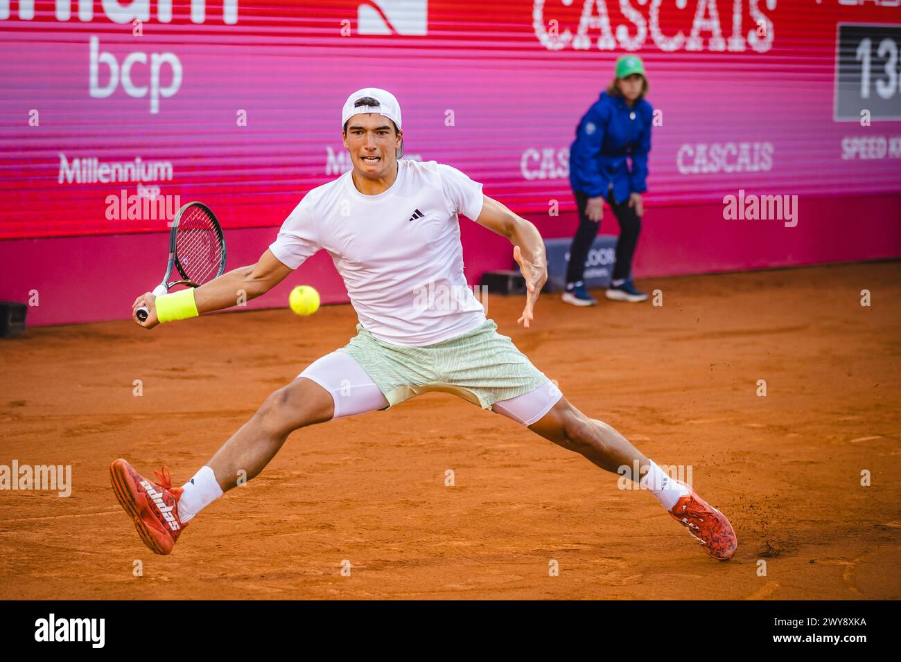 Estoril, Portogallo. 3 aprile 2024. Henrique Rocha dal Portogallo in azione durante la partita tra Henrique Rocha dal Portogallo e Gael Monfils dalla Francia per le qualificazioni del Millennium Estoril Open ATP 250 torneo di tennis 2024 al Clube de Tenis do Estoril. Gael vince contro Henrique 7-5, 7-5 crediti: SOPA Images Limited/Alamy Live News Foto Stock