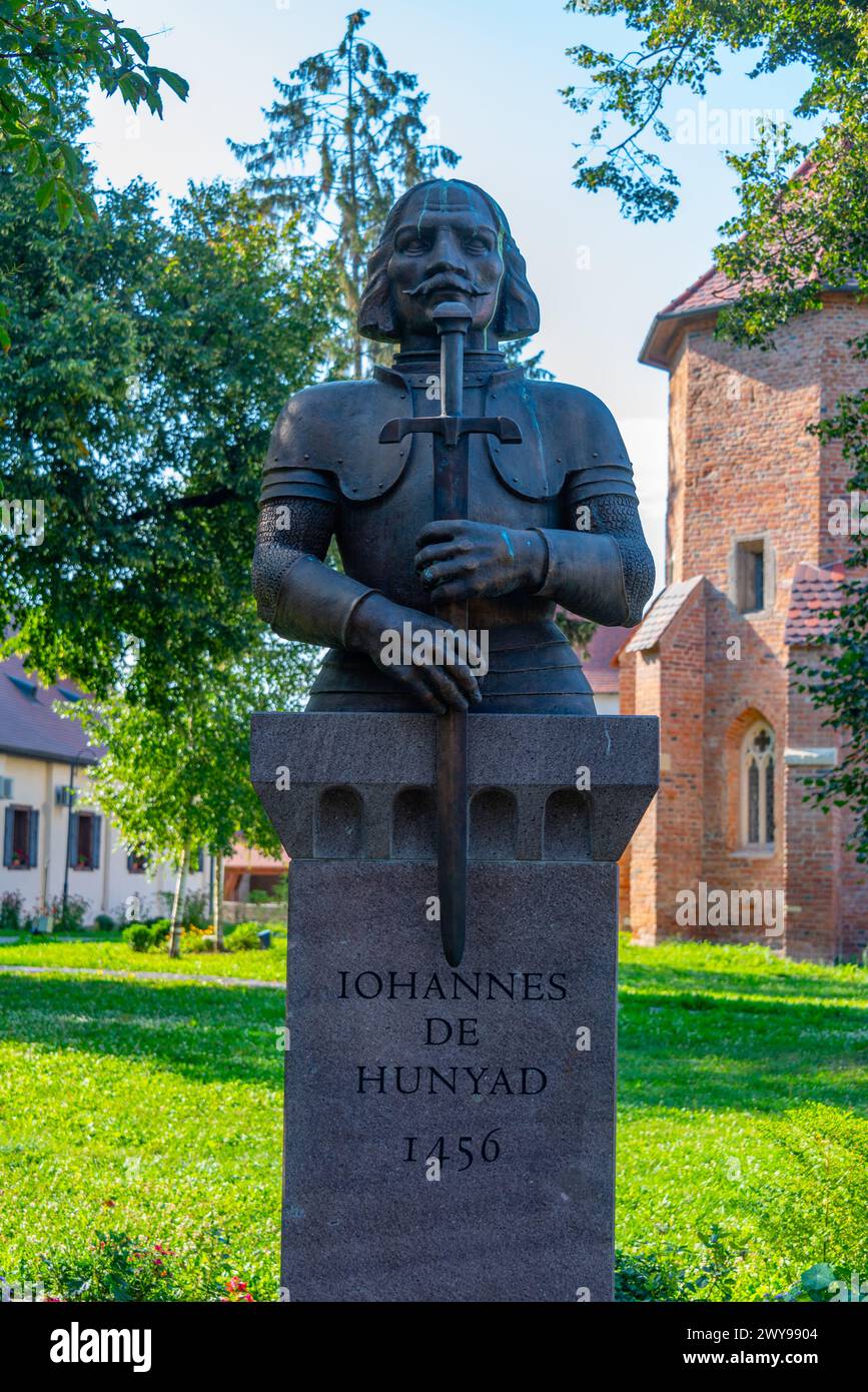 Targu Mures, Romania, 18 agosto 2023: Statua di Iohannes de Hunyad a Targu Mures, Romanai Foto Stock