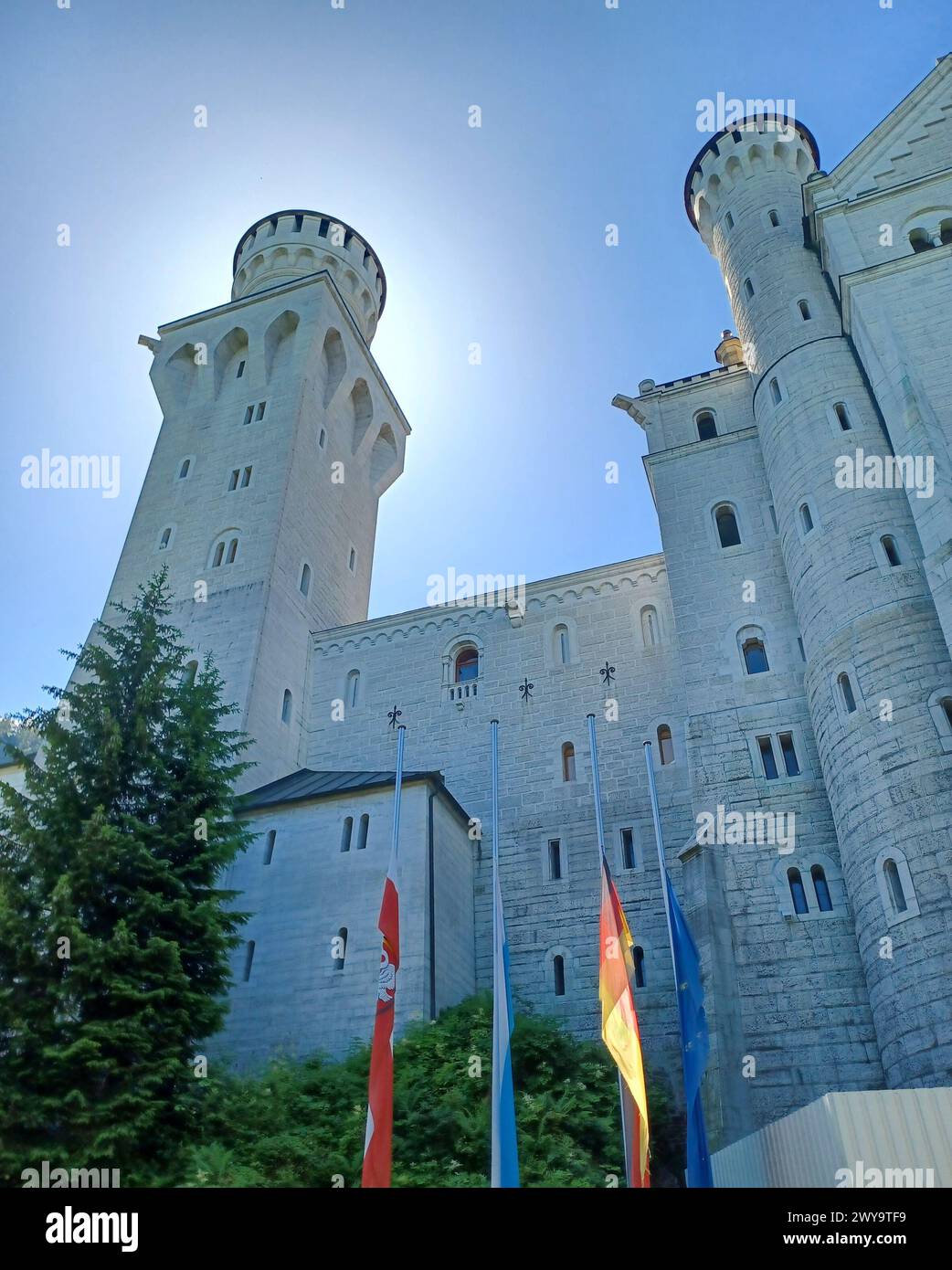 Il castello più noto delle Germanie, costruito da Re Ludovico II di Baviera, nel giugno 2022 Foto Stock