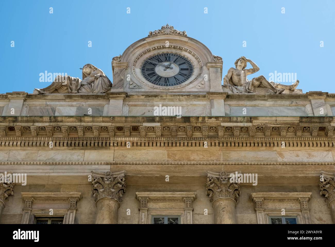 Particolare della chiesa di Santa Maria Annunciata a Camposanto, luogo di culto cattolico, incorporata nella Veneranda fabbrica del Duomo , behi Foto Stock