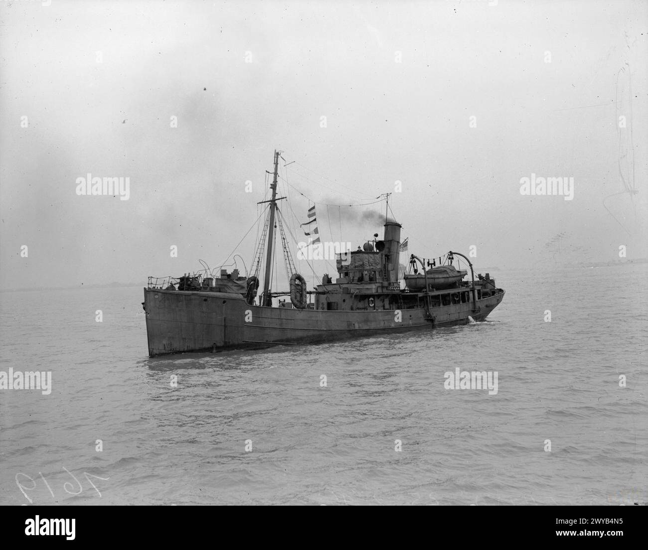 Tehana è in corso come nave navale durante i compiti operativi. Foto Stock