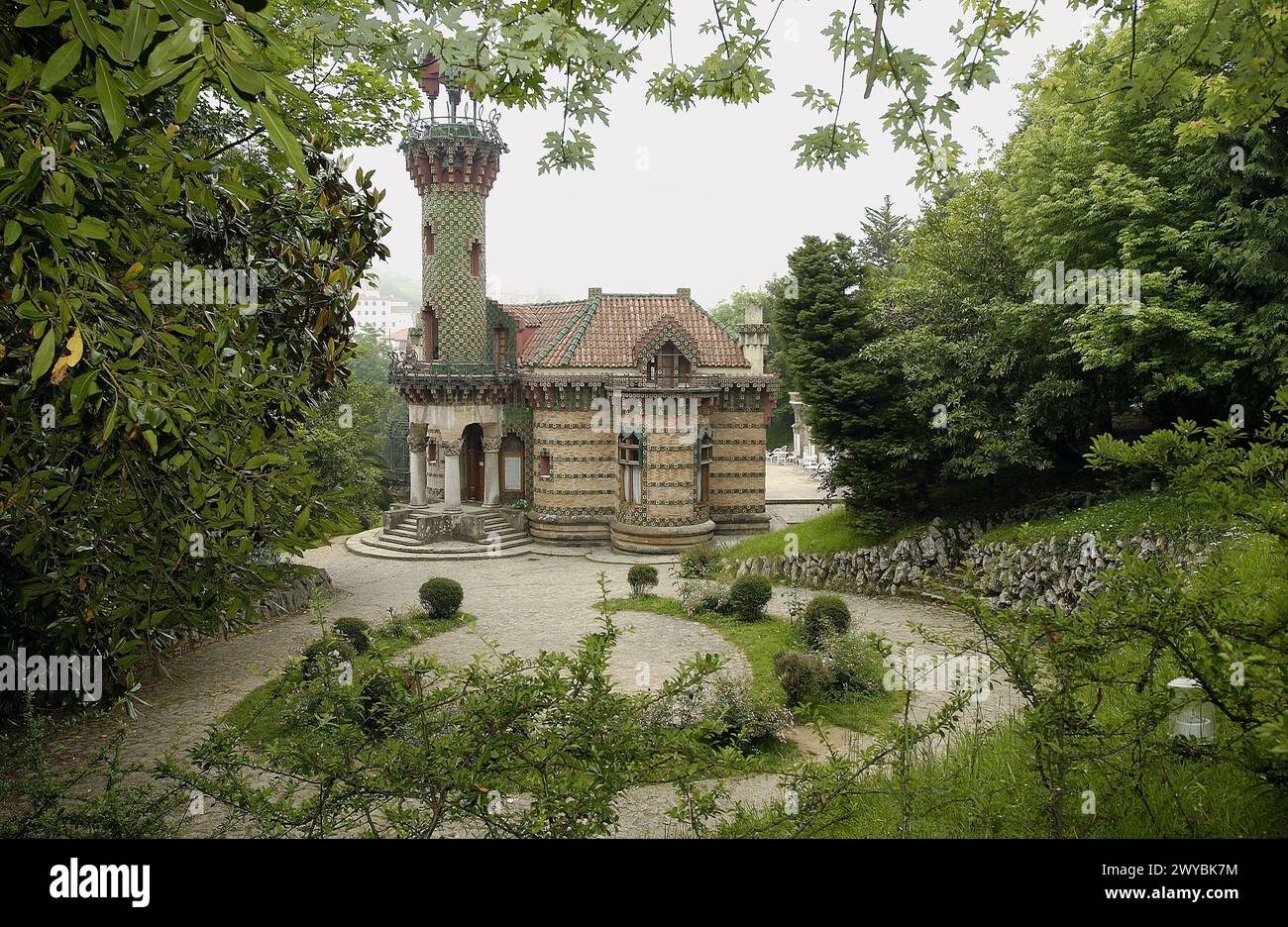El Capricho di Gaudí (costruito nel 1885). Comillas. Cantabria, Spagna. Foto Stock