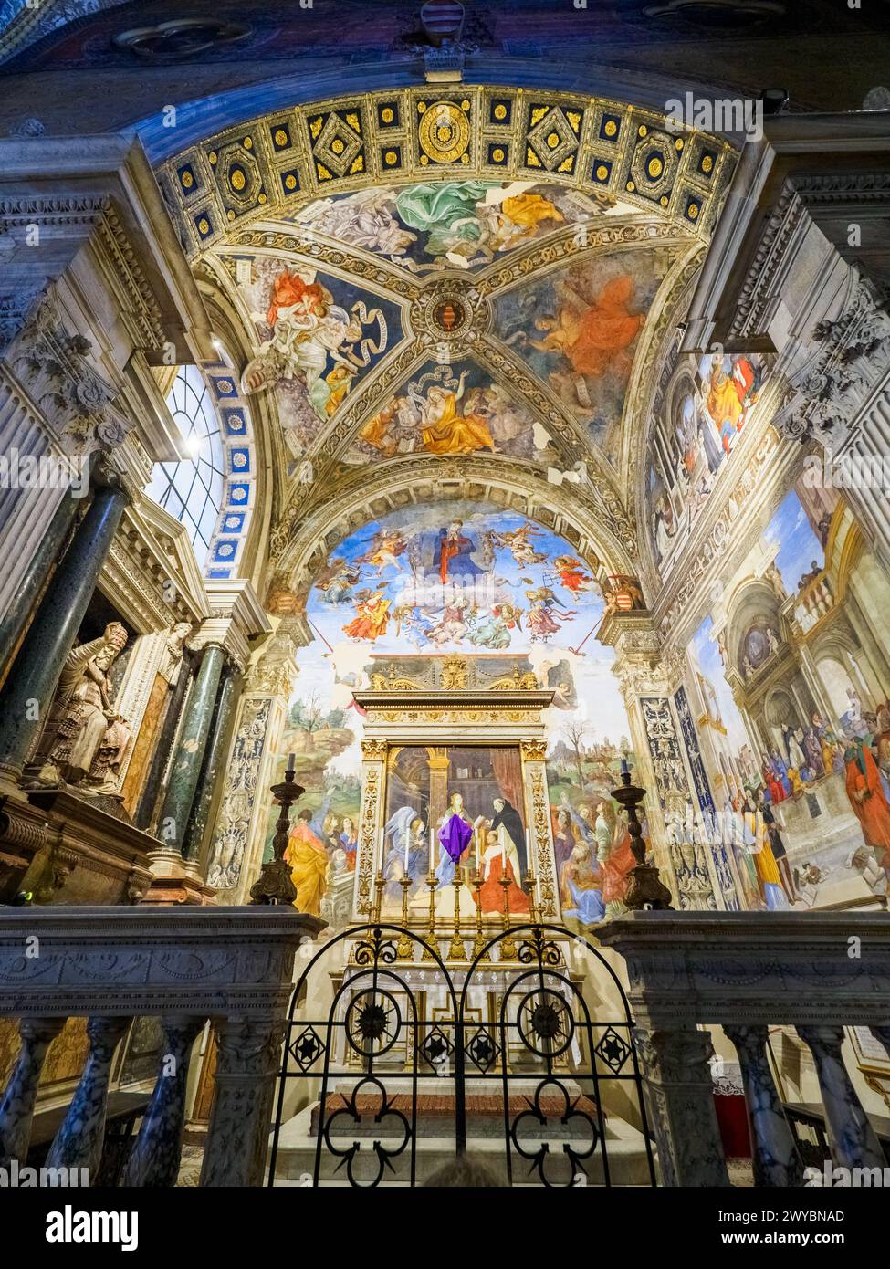 La Cappella Carafa affrescata dedicata a San Mary e St. Tommaso d'Aquino edificato alla fine del XV secolo - Basilica di Santa Maria sopra Minerva - Roma, Italia Foto Stock