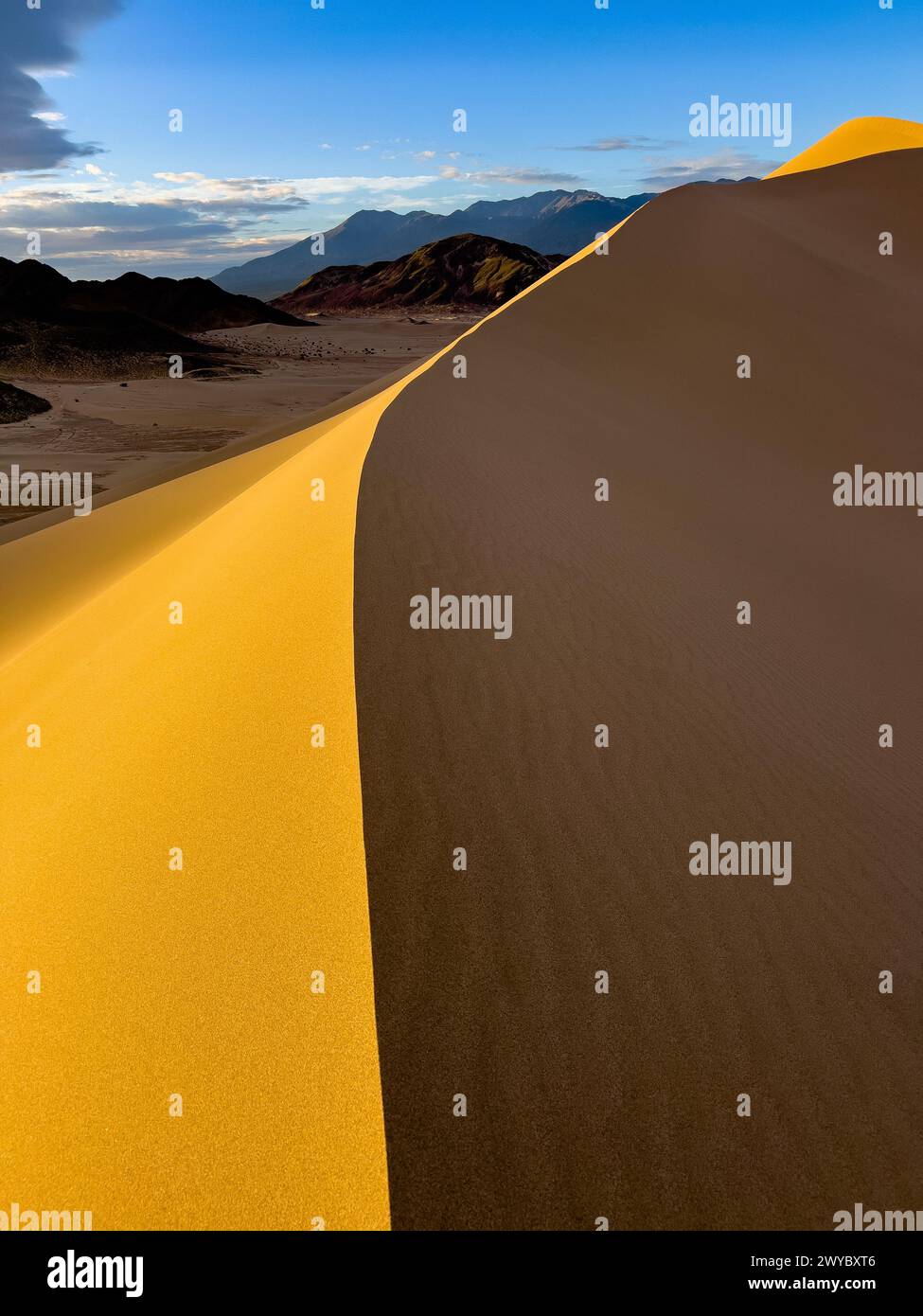 Le spettacolari dune di sabbia di Ibex nel Death Valley National Park, California, USA Foto Stock